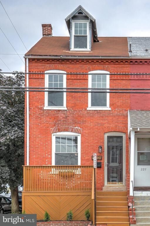 Property Photo:  223 N Marshall Street  PA 17602 