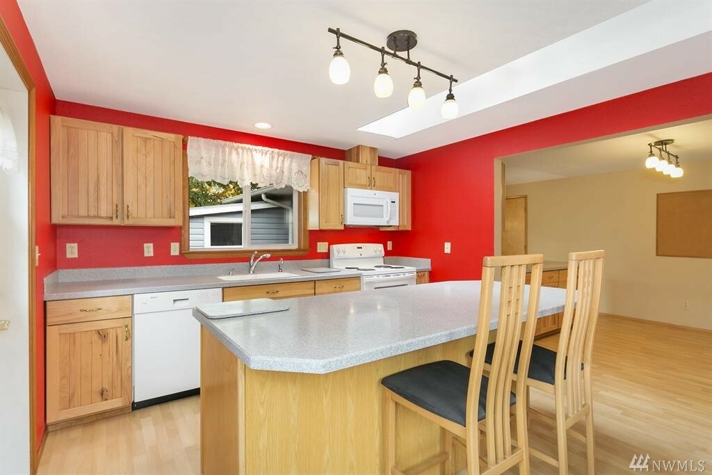 Property Photo: 2875 227th St SW WA 98036