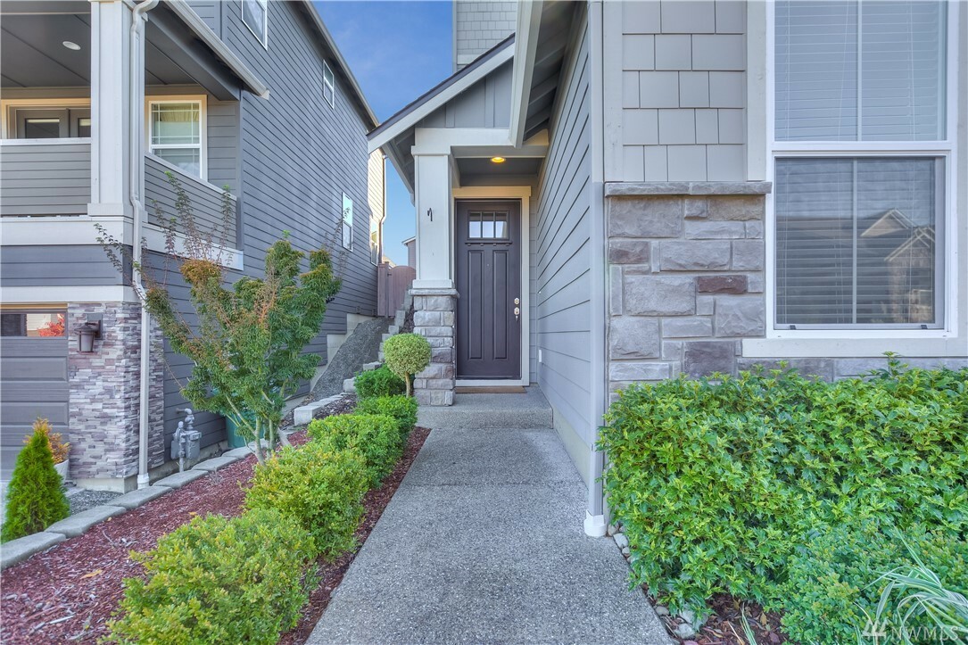 Property Photo:  34117 SE Moses St  WA 98065 