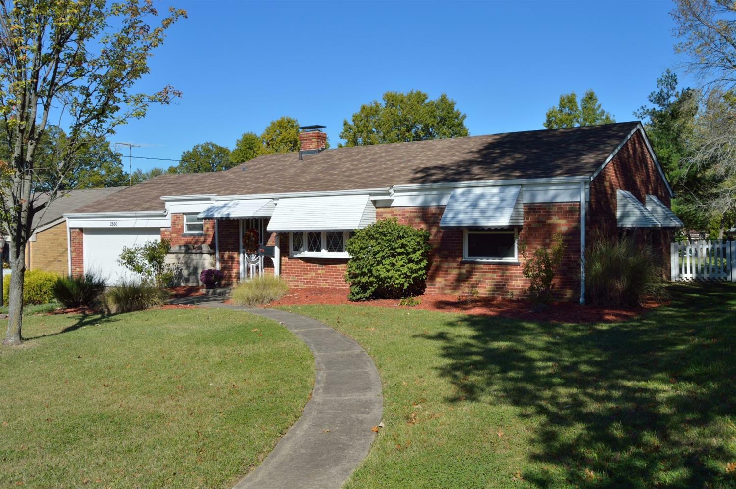 Property Photo: 2860 Robers Avenue OH 45239