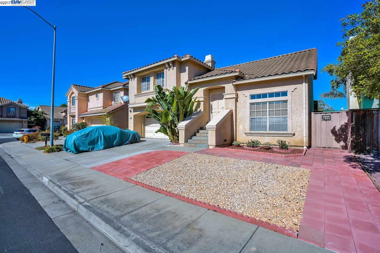 Property Photo: 25084 Dania Ln CA 94545