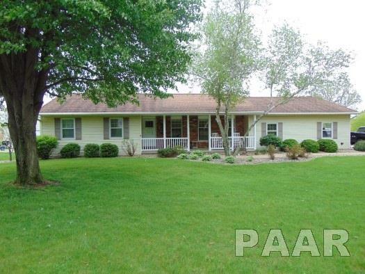 Property Photo:  303 Circle Shore  IL 61571 