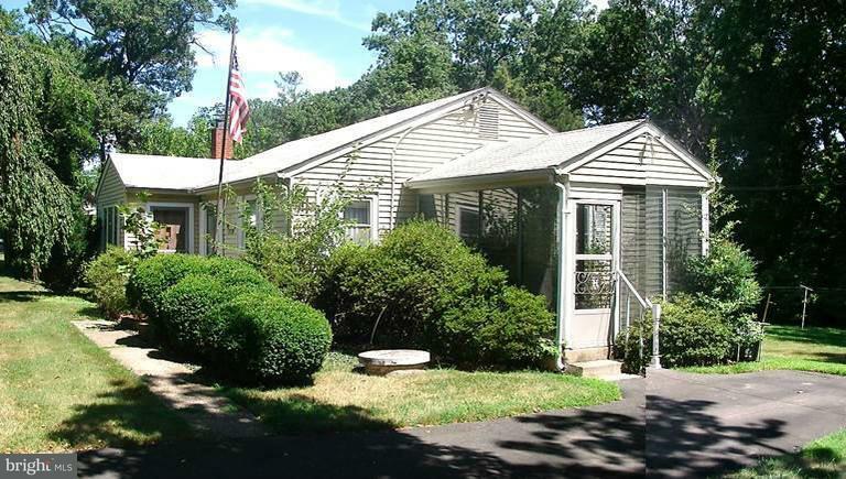 Property Photo: 3739 West Ox Road VA 22033