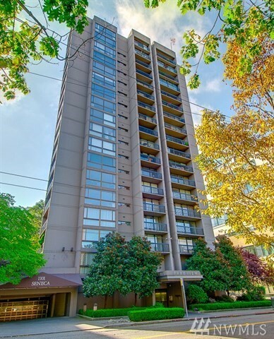 Property Photo:  1101 Seneca St 704  WA 98101 