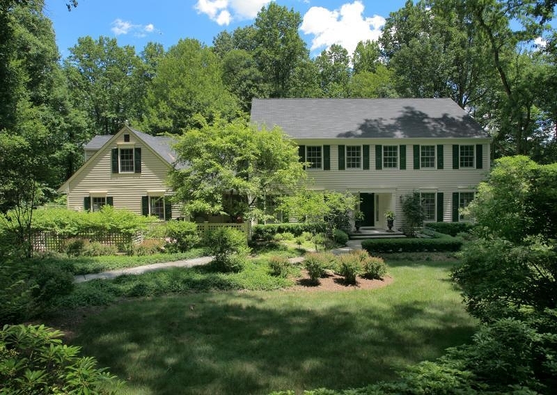 Property Photo: 4 Baxter Farm Rd NJ 07960