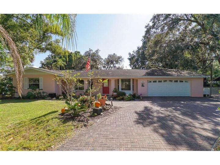 Property Photo: 504 68th Avenue Drive W FL 34207
