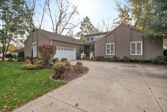 Property Photo:  42 Guildford Drive  IL 60914 