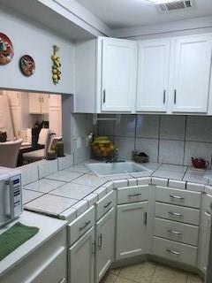 Property Photo: 6122 Ridgecrest Road TX 75231