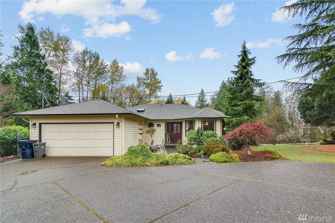 Property Photo:  16108 Westwick Rd  WA 98290 