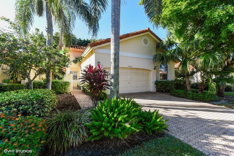 Property Photo: 16440 Del Palacio Court FL 33484