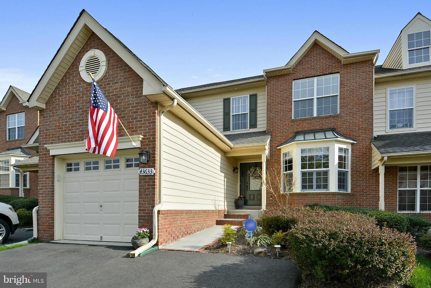 Property Photo:  43633 Dunhill Cup Square  VA 20147 