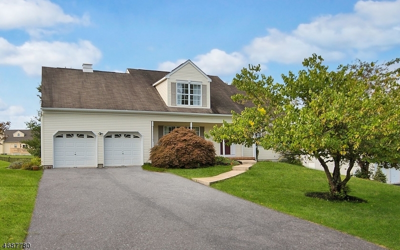 Property Photo:  4 Robeson Ridge  NJ 07863 