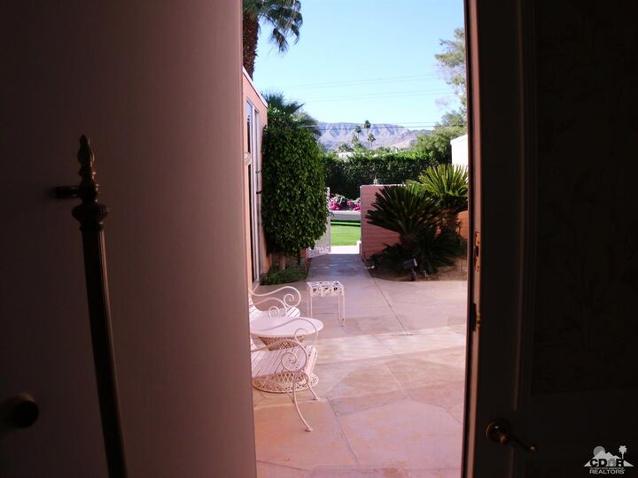 46860 Amir Drive  Palm Desert CA 92210 photo