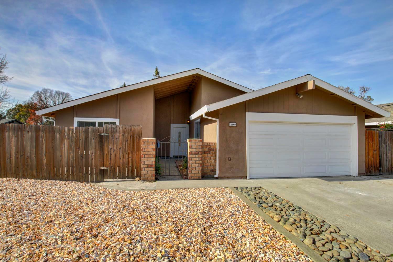 Property Photo: 2640 Kansas Way CA 95827