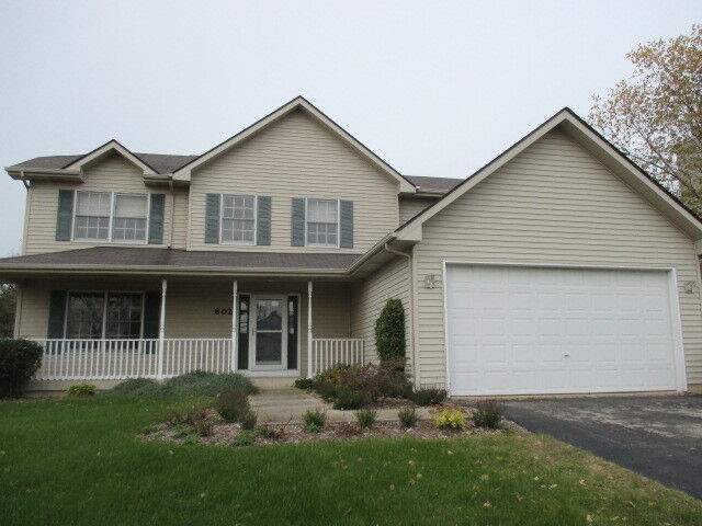 Property Photo:  802 Ridge Drive  IL 60119 