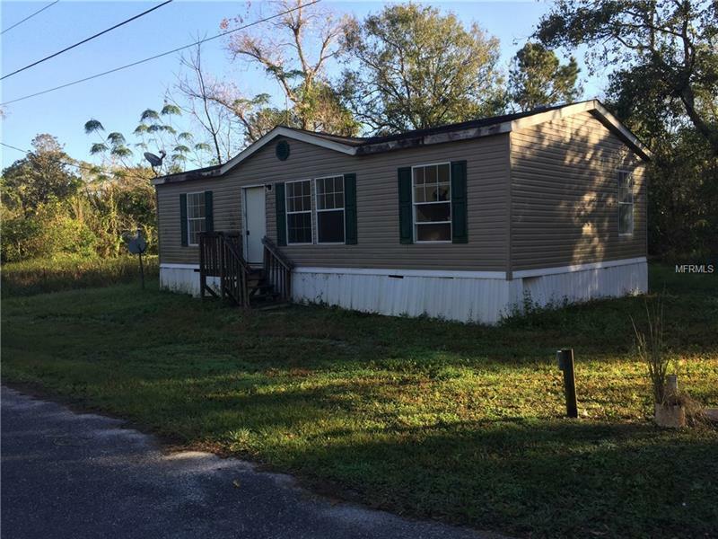 Property Photo:  300 E Lake Street  FL 32177 