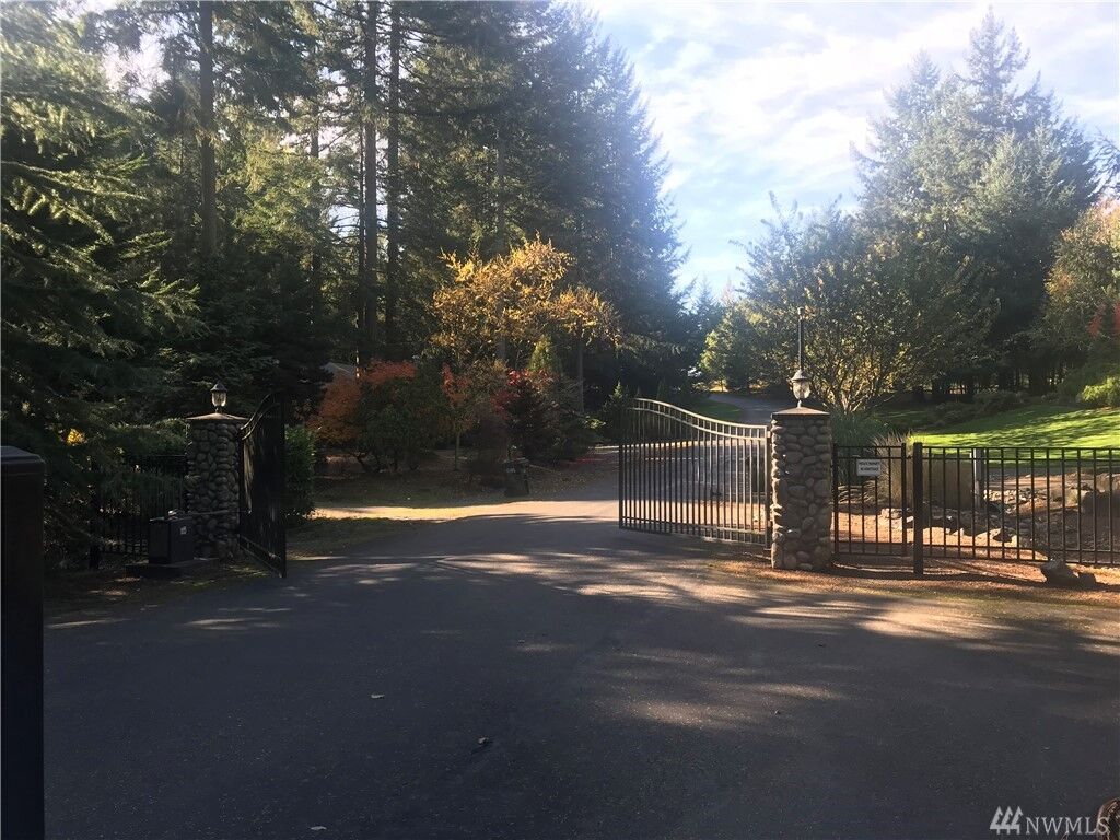 Property Photo: 1017 Palouse Dr WA 98333