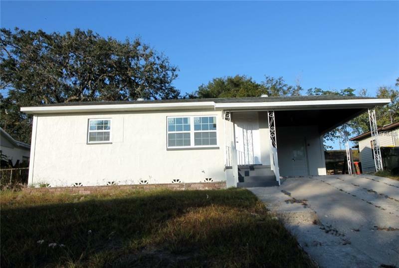 Property Photo:  1224 Lakeview Drive  FL 34711 