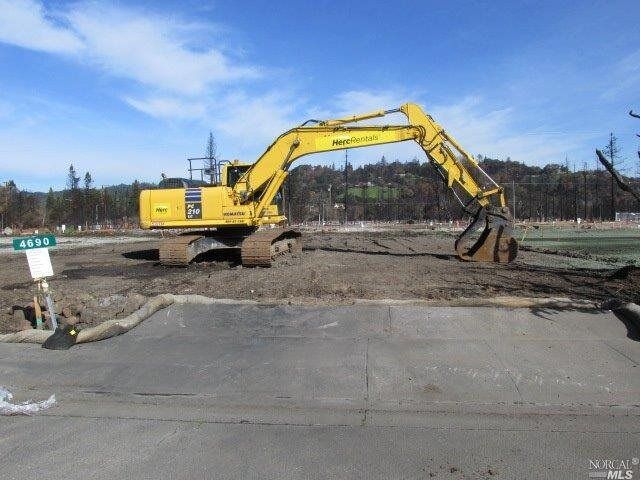 Property Photo:  4690 Paulette Place  CA 95403 