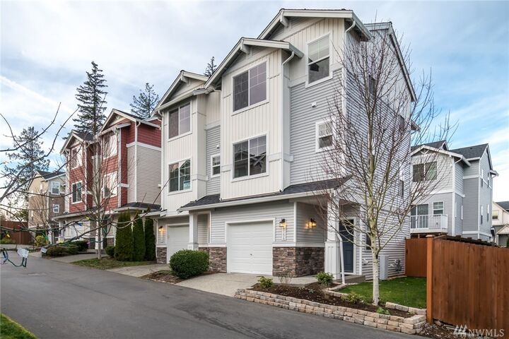 215 126th Place SE A  Everett WA 98208 photo