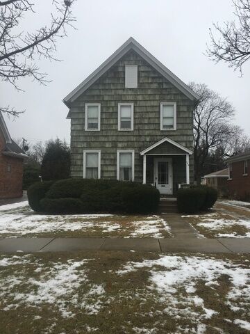 Property Photo: 144 Maple Avenue IL 60126
