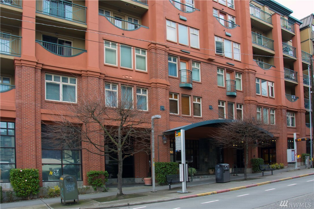 Property Photo: 123 Queen Anne Ave N 602 WA 98109