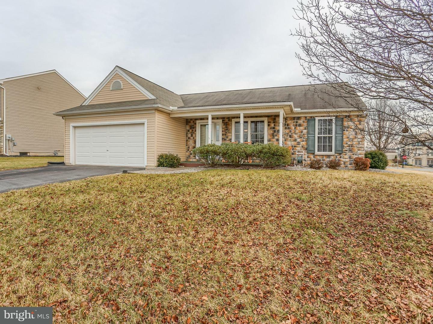 Property Photo: 50 Jewel Drive PA 17404