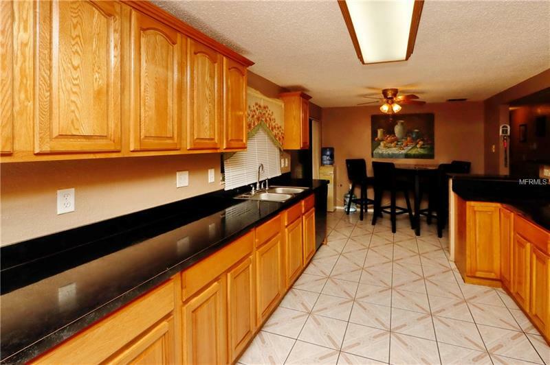 Property Photo: 8257 Greenleaf Circle FL 33615
