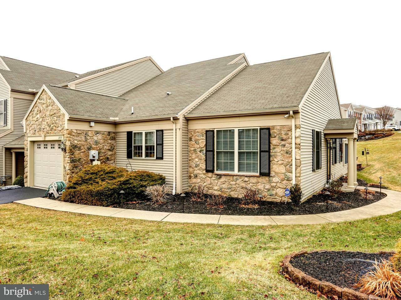 Property Photo:  2055 Deer Run Drive  PA 17036 