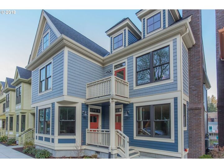 3232 SW 2nd Ave 8  Portland OR 97239 photo