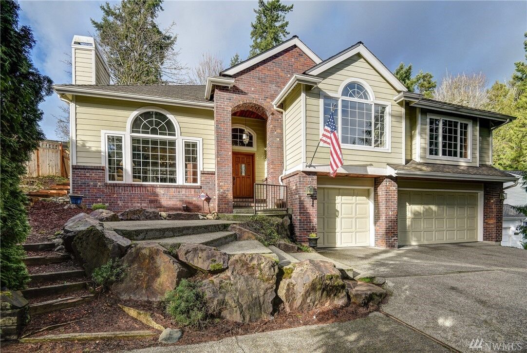Property Photo:  2519  225th Place NE  WA 98074 