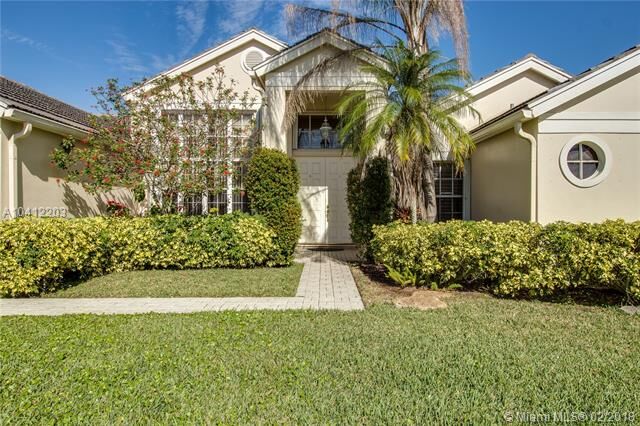 Property Photo: 3100 Old Orchard Rd FL 33328