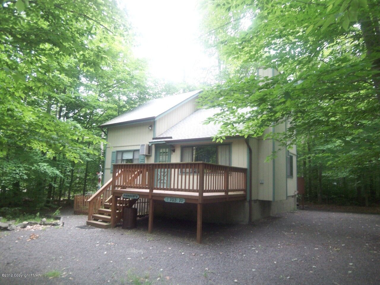 Property Photo:  1 Maxatawny Dr  PA 18347 