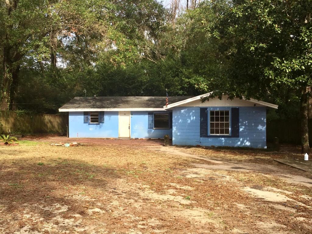 Property Photo:  192 Chicago Avenue  FL 32580 