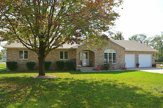 Property Photo:  518 Park View Drive  IL 60938 