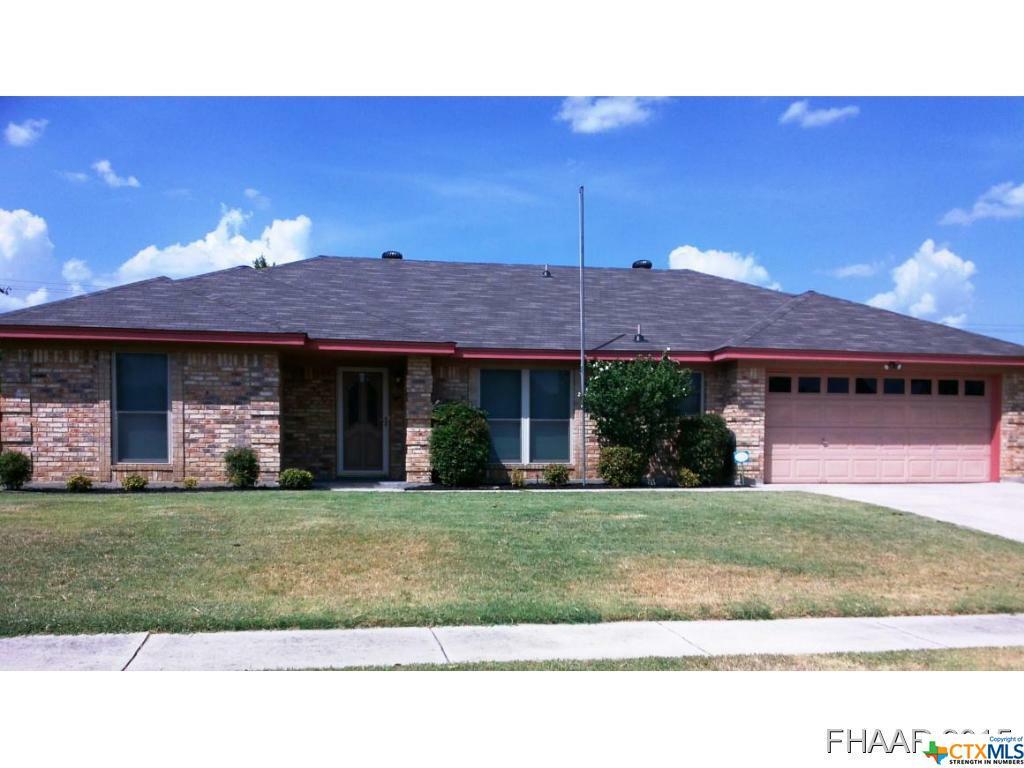 Property Photo: 4407 River Oaks Drive TX 76543