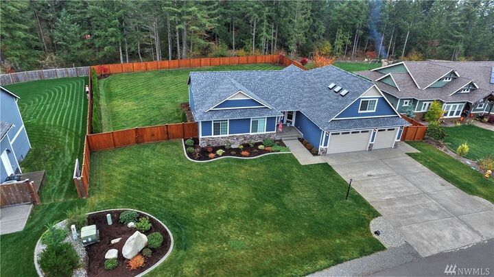 Property Photo: 9216 Fox Ridge Lane SE WA 98513