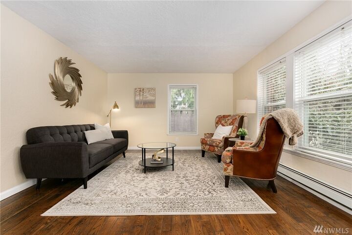 Property Photo: 8527 Densmore Avenue N WA 98103