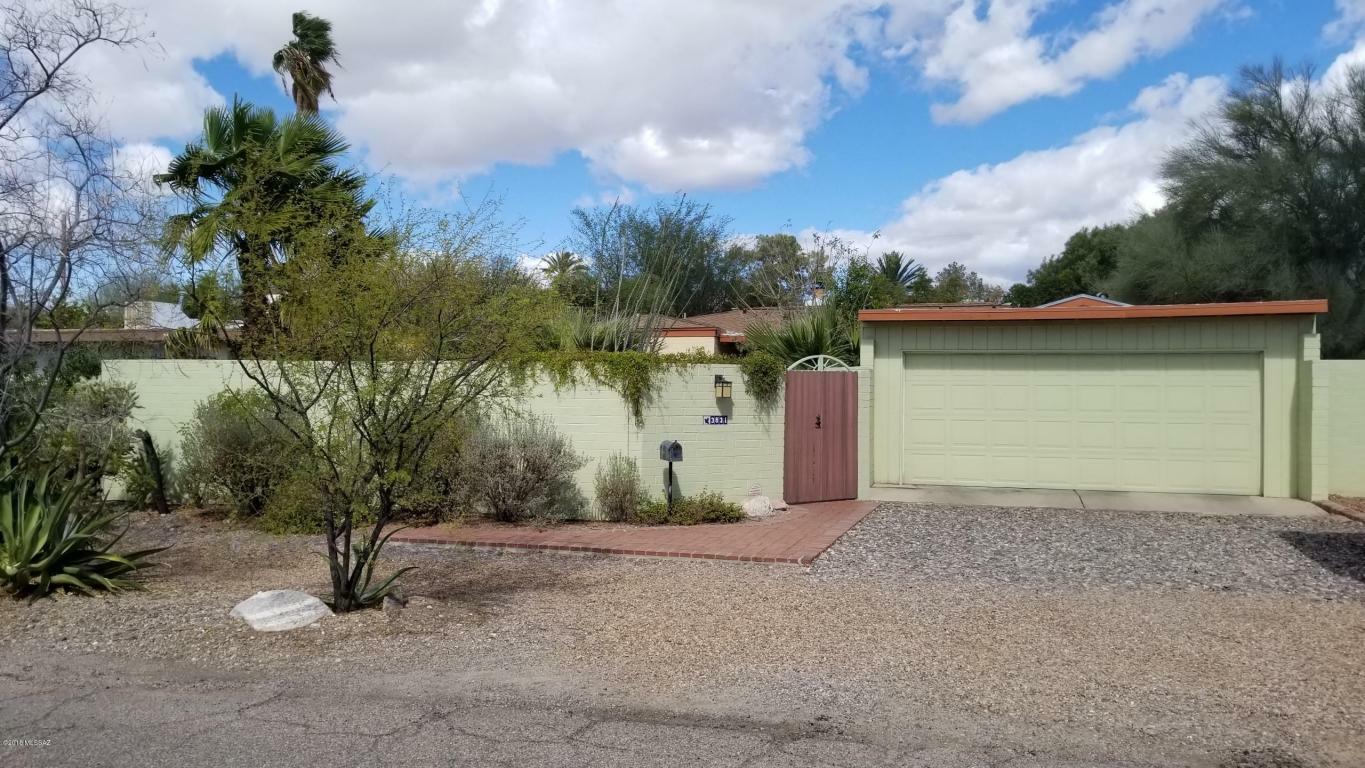 Property Photo:  3831 E Calle Altar  AZ 85716 