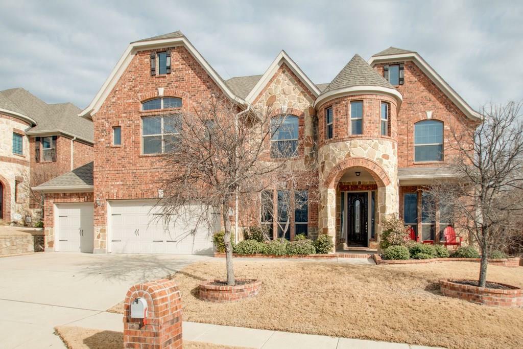 Property Photo: 418 Hackworth Street TX 76262