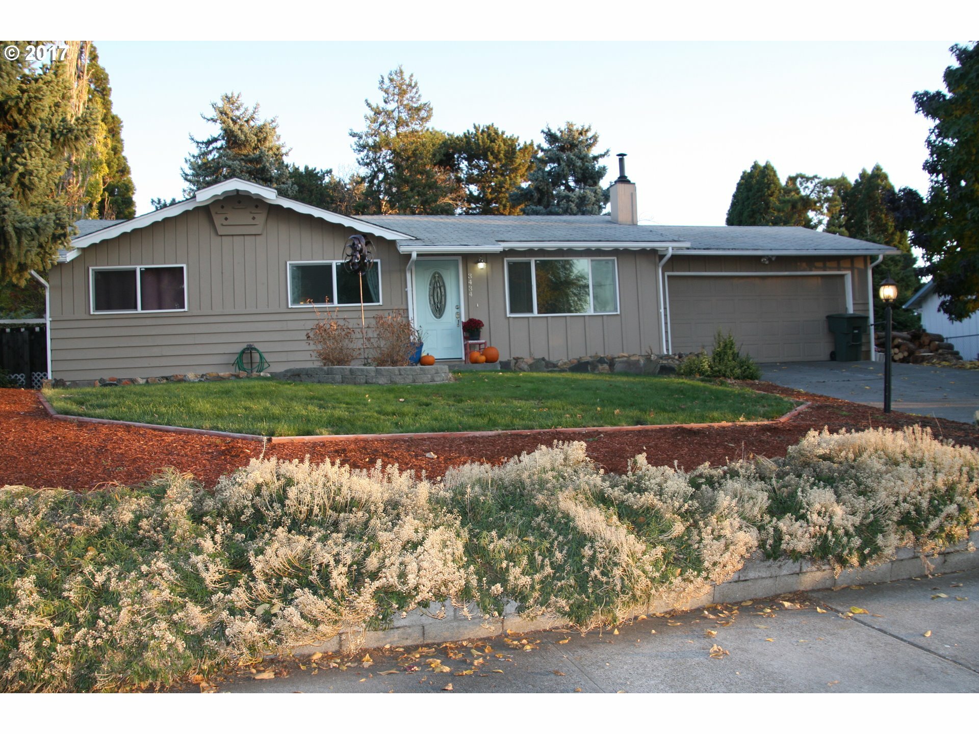 3434 Columbia View Dr  The Dalles OR 97058 photo
