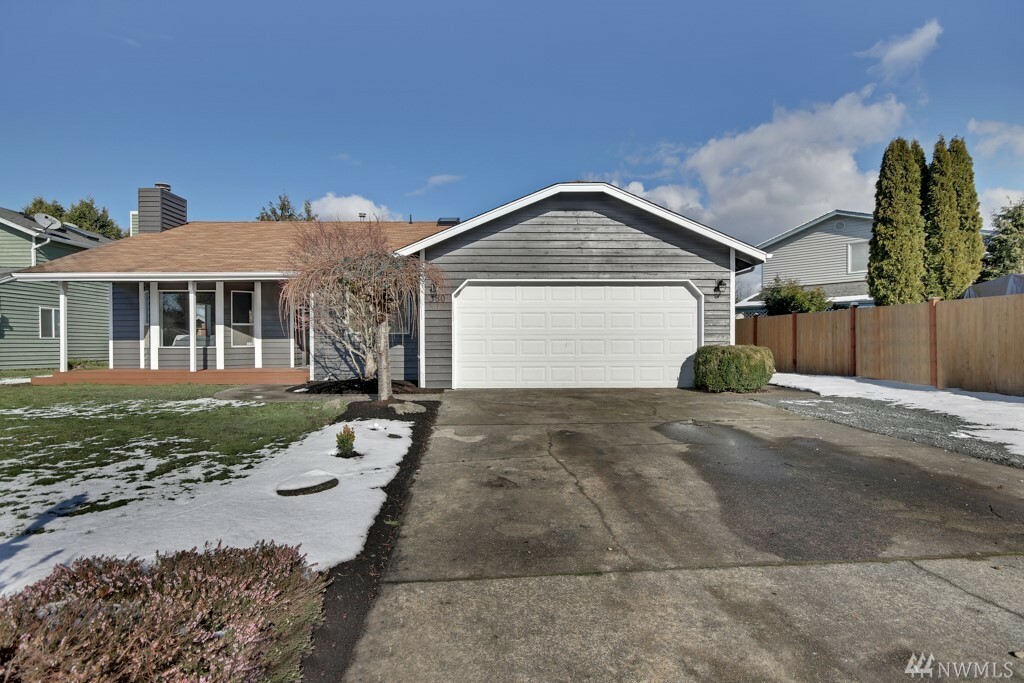 Property Photo:  380 White River Dr  WA 98047 