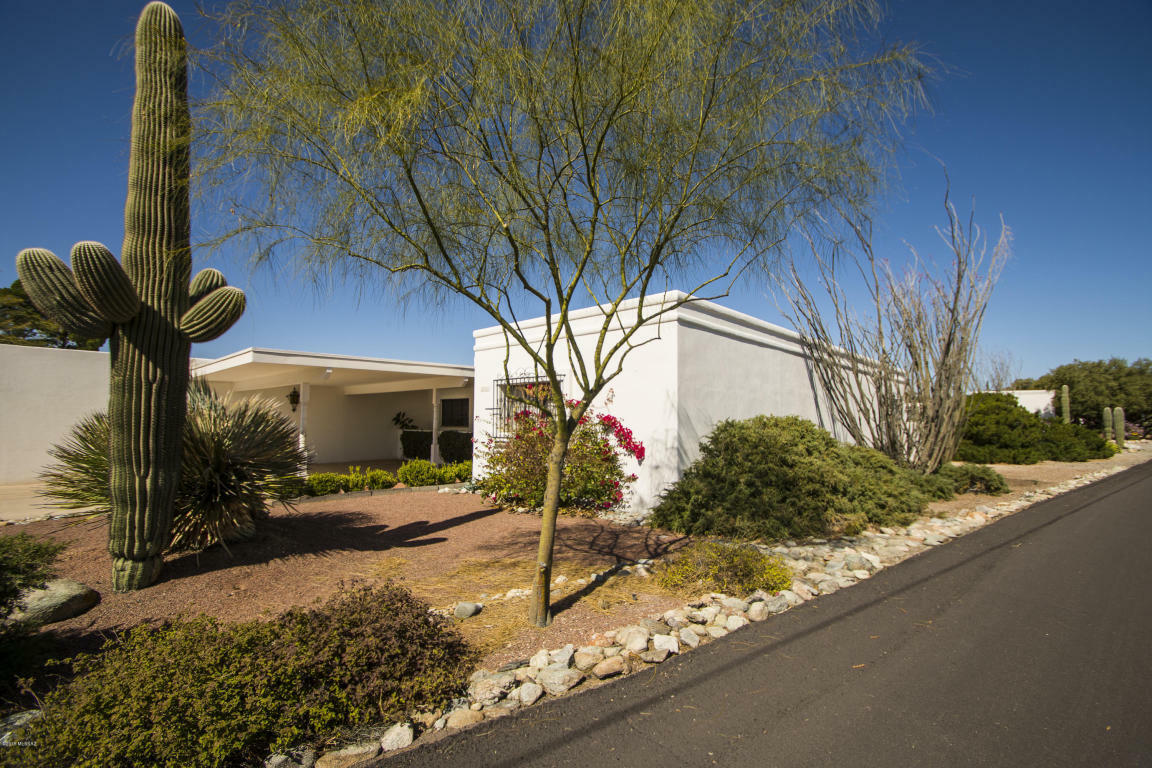 Property Photo:  5095 N Northridge Circle  AZ 85718 