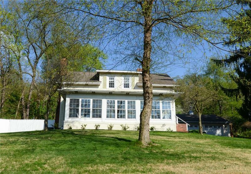 Property Photo:  2581 Old Washington Rd  PA 15241 