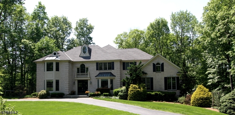 Property Photo:  10 Stonebridge Rd  NJ 07871 