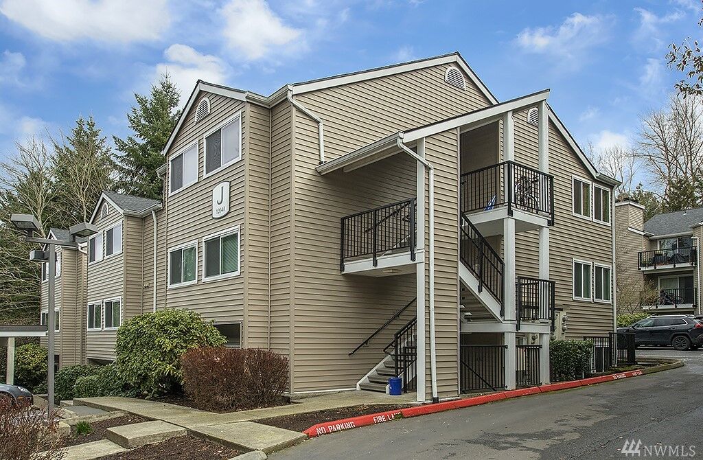 Property Photo:  12040 100th Ave NE J103  WA 98034 