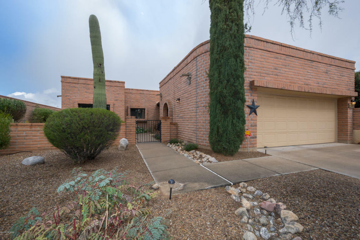 Property Photo:  1875 W Hickory Hollow Lane  AZ 85704 