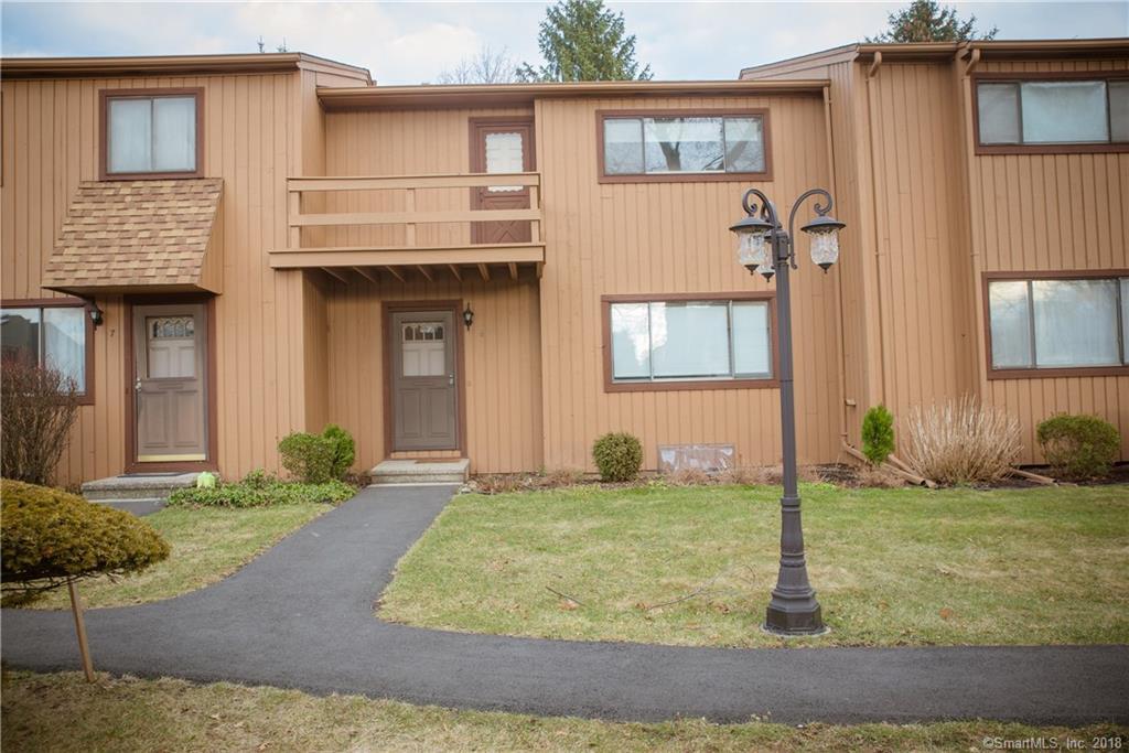 Property Photo:  6 Orangewood West 6  CT 06418 