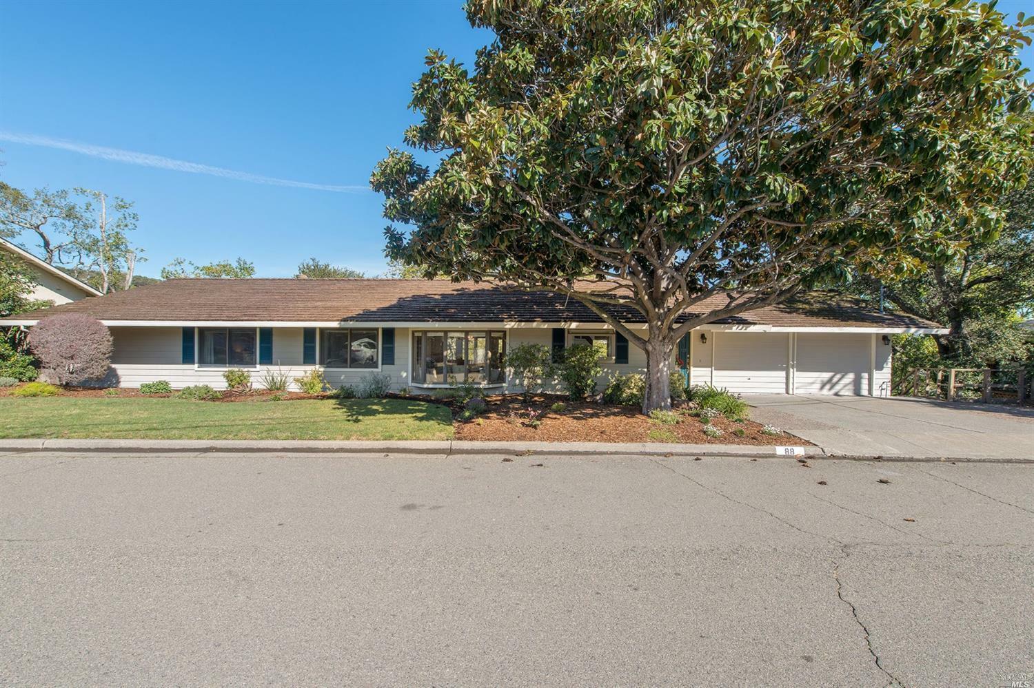 Property Photo:  88 Eagle Drive  CA 94949 