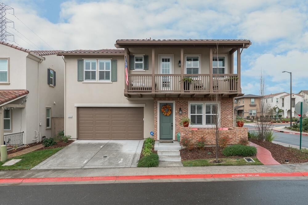 Property Photo:  1320 Folsom Meadows Circle  CA 95630 